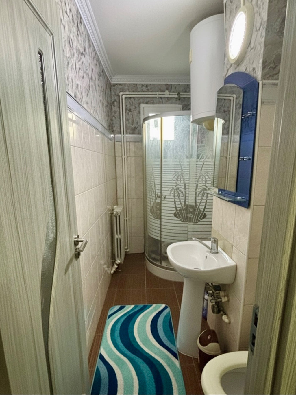 Modern Seaside Apartment + £1000 POCKET MONEY